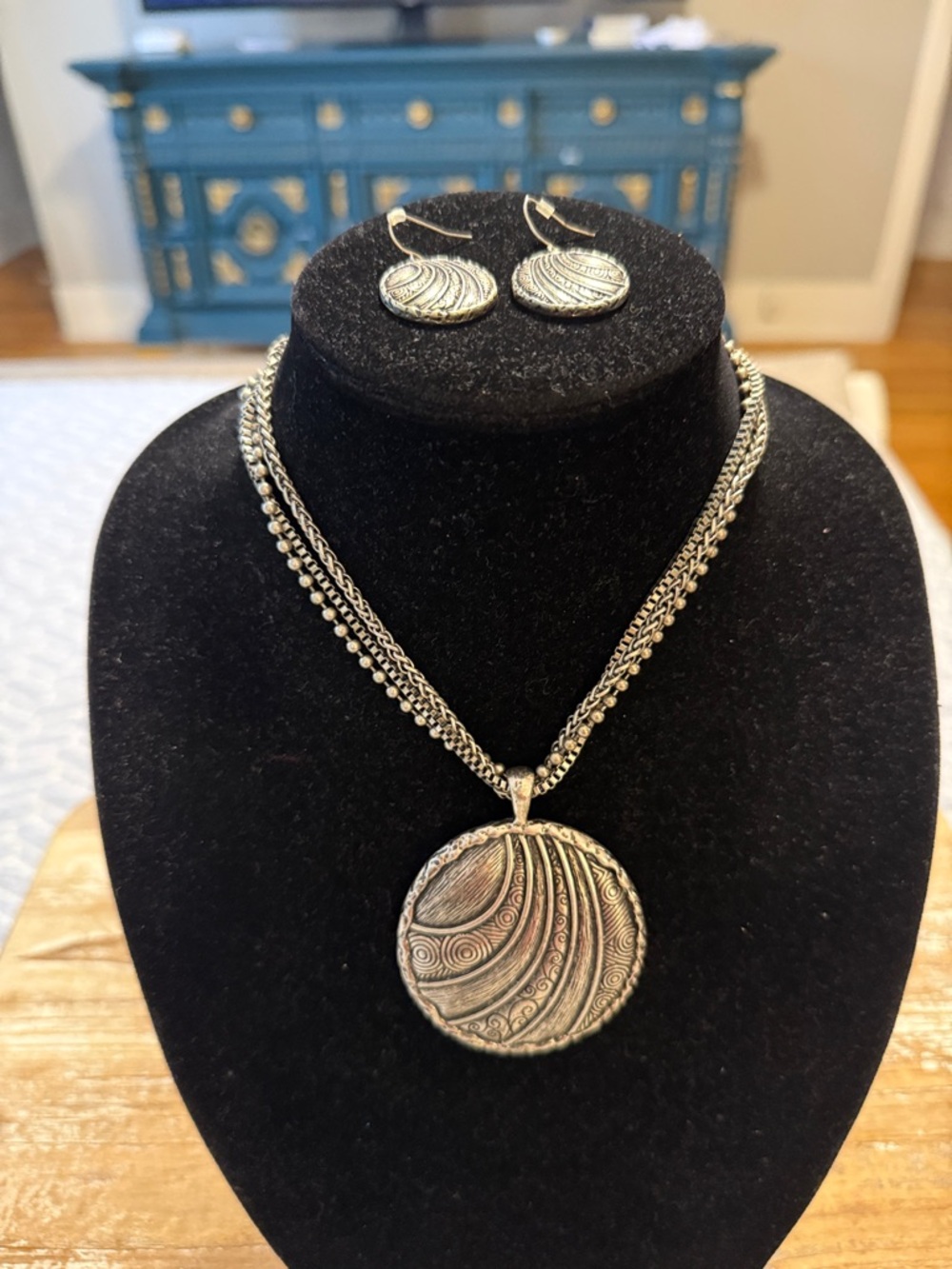 Vintage Silver Tone Celtic Style Large Pendant Necklace and Matching Earrings